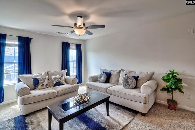 Building Photo - 660 Collett Dr