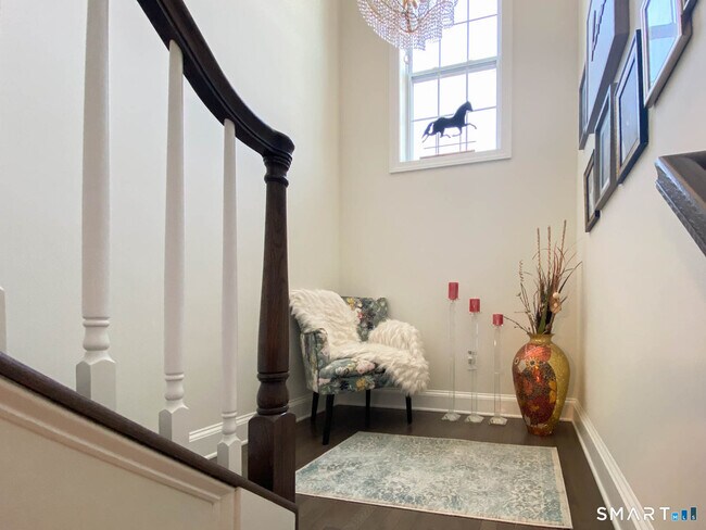 Building Photo - 62 Moorland Dr