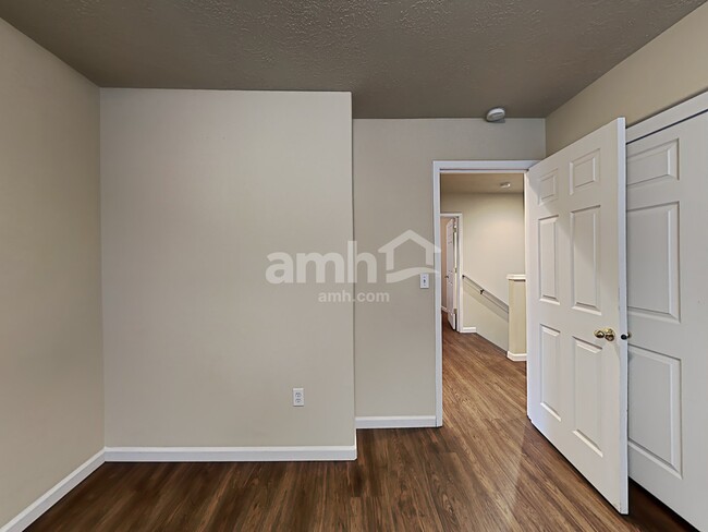 Building Photo - 39237 Newton St