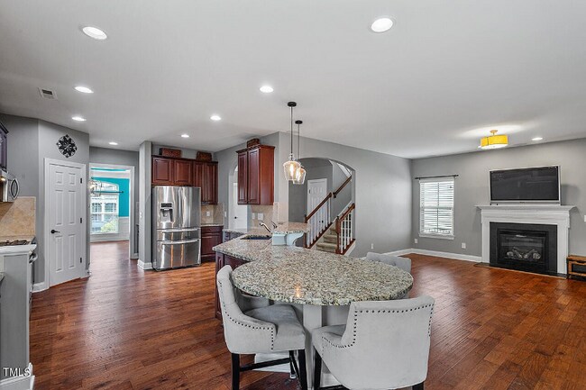 Building Photo - 2120 Glade Valley Ln