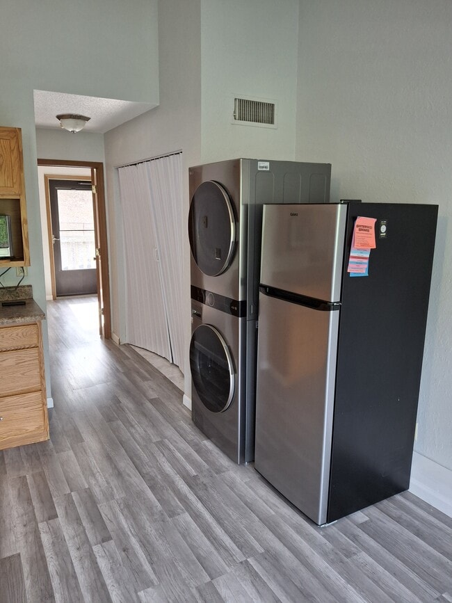 Building Photo - 150 SWS Dr