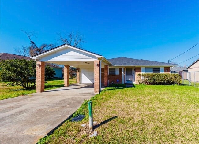 Primary Photo - 6302 Park Ave