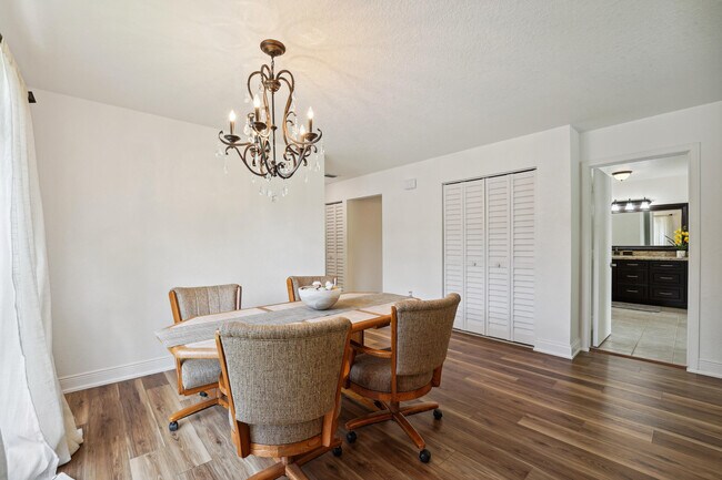 Building Photo - 21650 Juego Cir