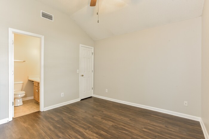 Building Photo - 496 Cedar Park Cir
