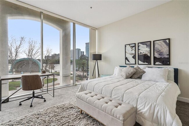 Building Photo - 151 E Washington St