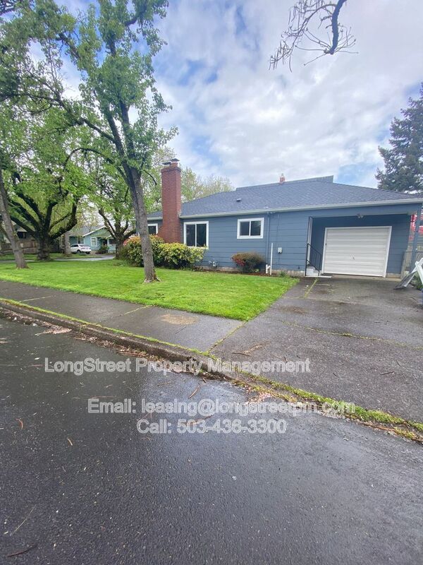 Building Photo - 390 23rd St SE