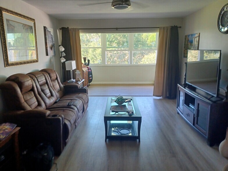 Building Photo - 9940 47th Ave N