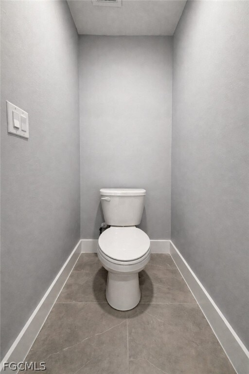 Building Photo - 224 SE 13th Terrace