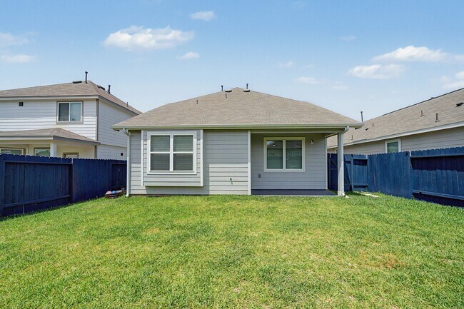 Building Photo - 13820 Goldeye Dr