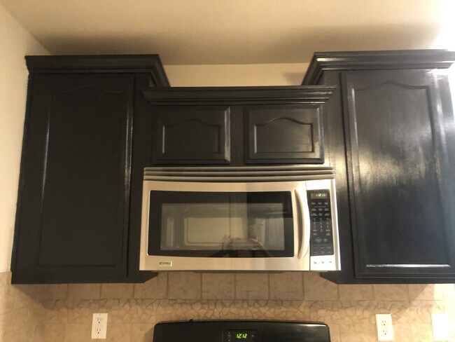 Building Photo - 6216 Lovebird Ln
