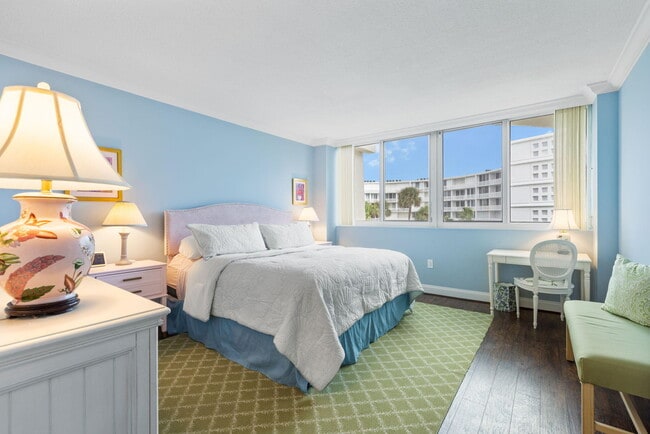 Building Photo - 2773 S Ocean Blvd