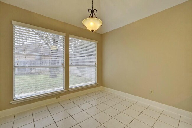 Building Photo - 8505 Bobcat Dr