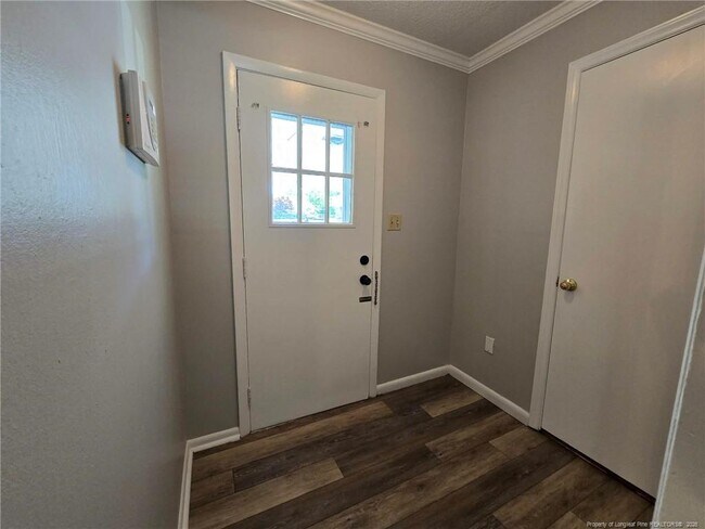 Building Photo - 5410 Laramie Ct