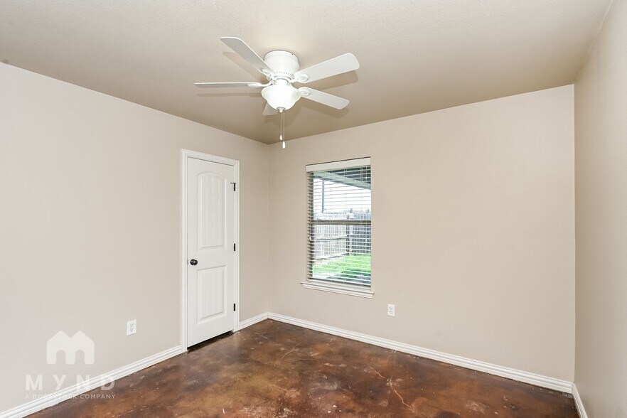 Building Photo - 123 Jolin Ln