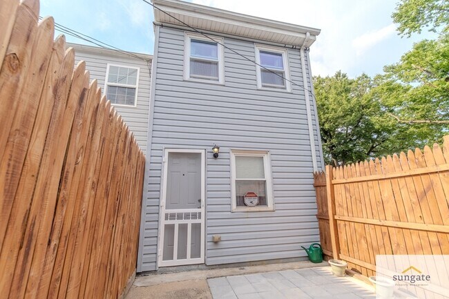 Building Photo - 2343 McElderry St