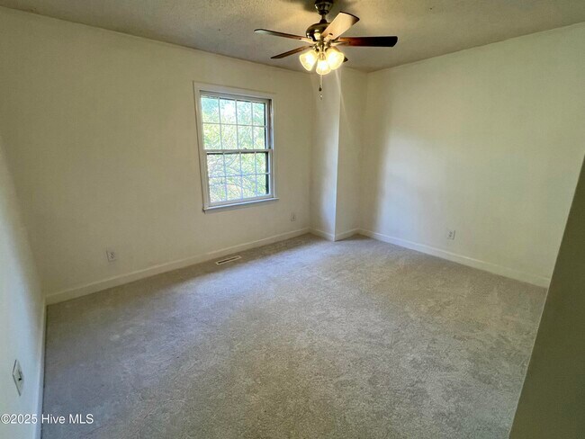 Building Photo - 4913 Marlin Ct