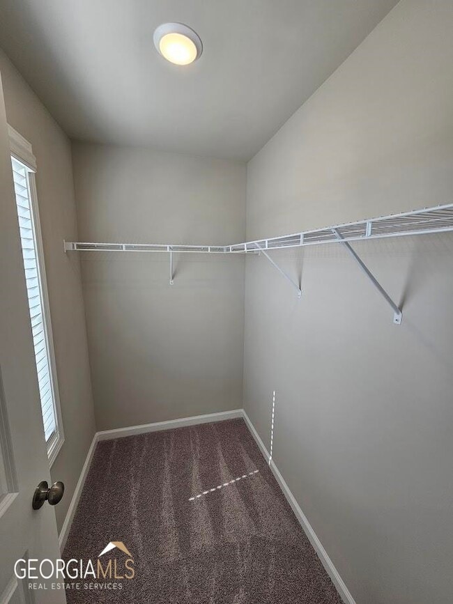 Building Photo - 6 Iron Dr