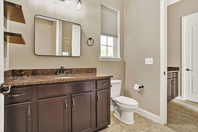 Building Photo - Gorgeous 5 bedroom/ 4 bathroom home in Durbin!