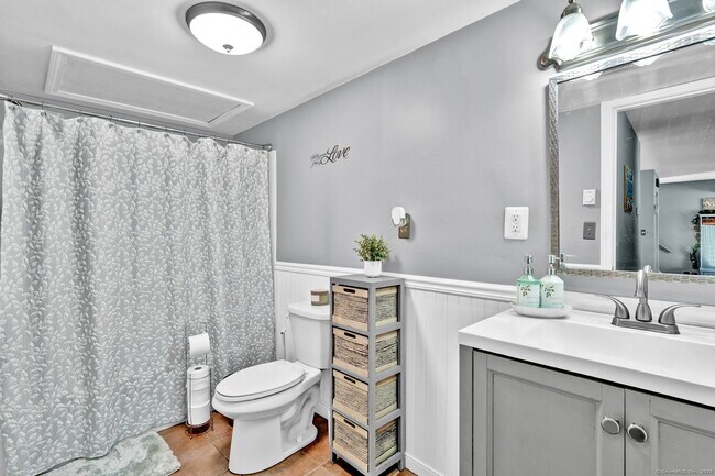 Building Photo - 39 Candlewood Dr