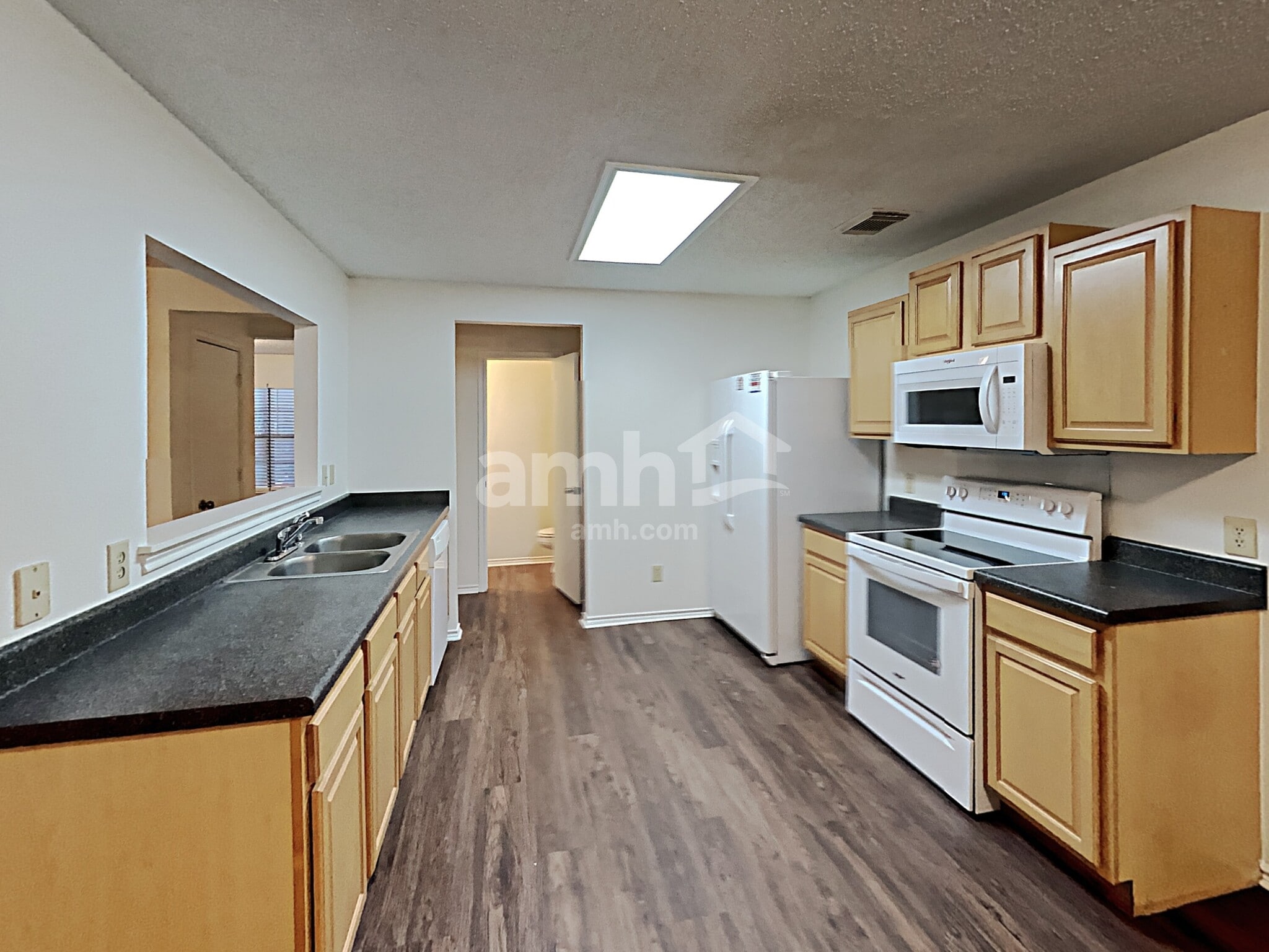 Building Photo - 8334 Tavern Pt