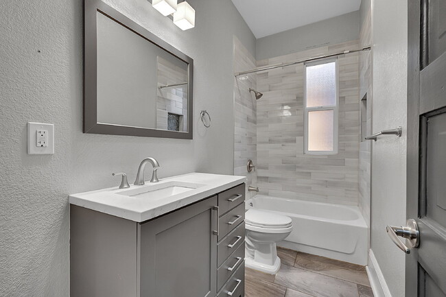 Building Photo - $3,240.95, $300 off the first month's rent, 4 Beds - 2 Bath, Single Family Home in Denver with Wa...