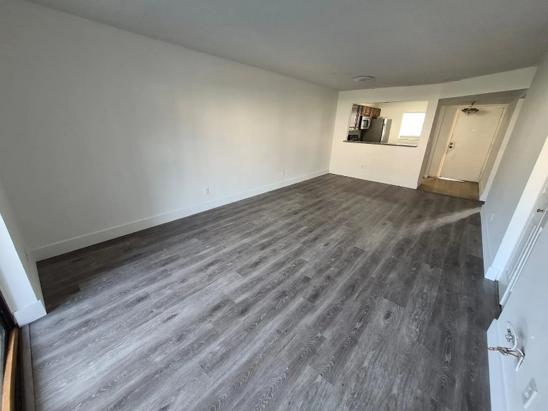 Building Photo - 3399 Foxcroft Rd