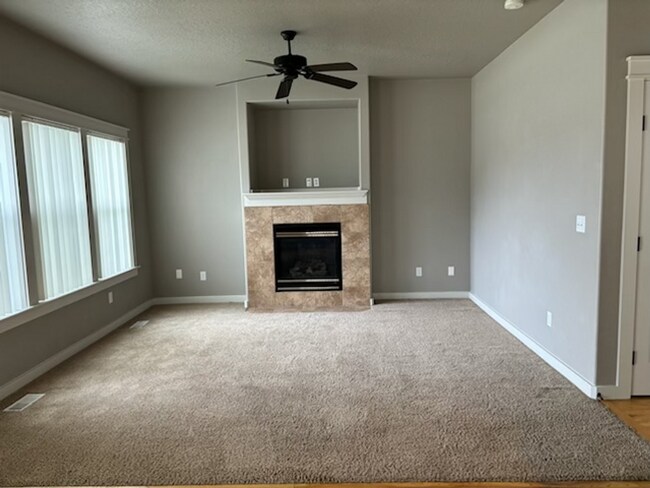 Building Photo - 4526 N Kilee Ave