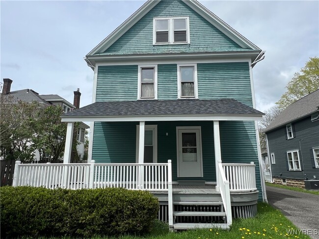 Building Photo - 32 Highland Ave