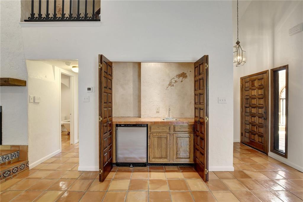 Building Photo - 108 Acapulco Dr