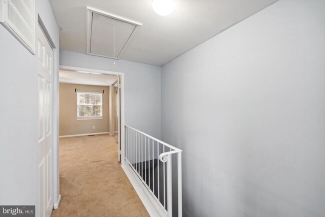 Building Photo - 16250 Taconic Cir