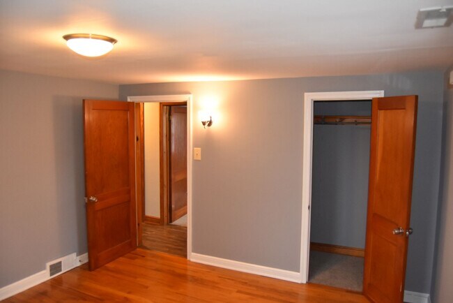 Building Photo - Single Family Home