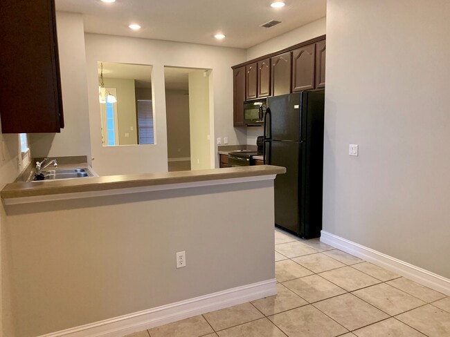 Building Photo - MOVE IN SPECIAL-Adorable 2/2 Home in Harmony