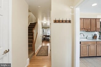 Building Photo - 9100 Omar Ct