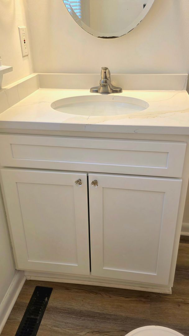Building Photo - Charming First-Floor Apartment on Gorgeous Camden Ave!