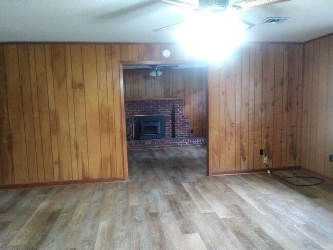 Building Photo - 1261 Mitchell Harper Rd
