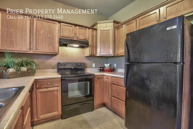 Building Photo - 900 S Woodson Ct