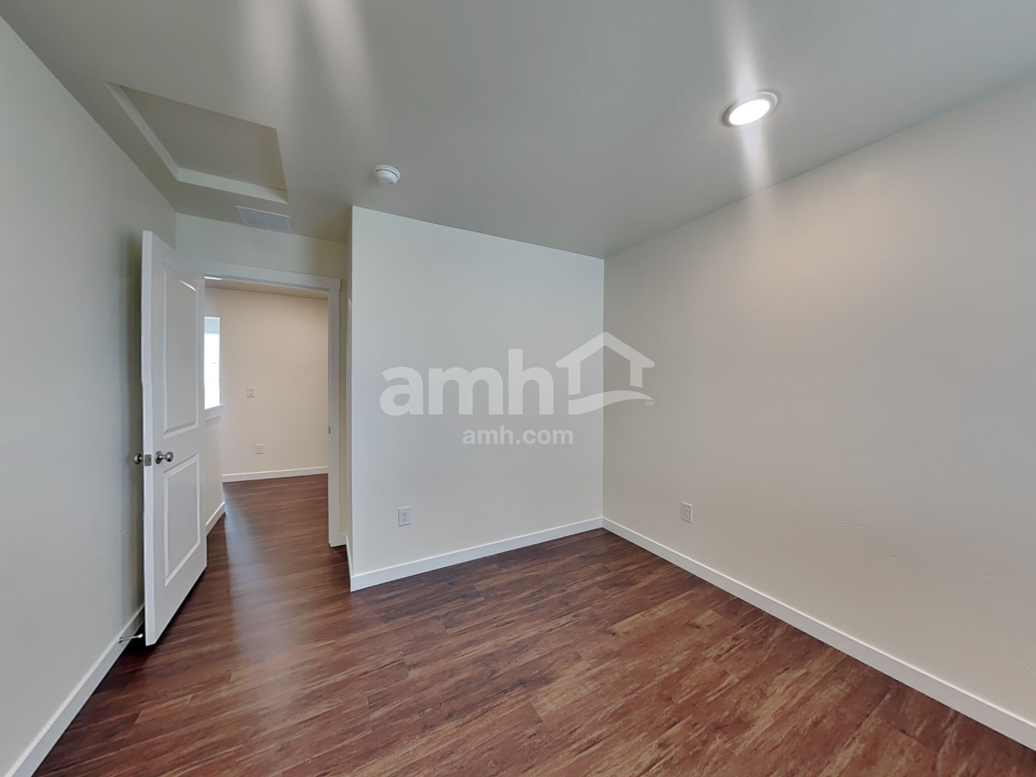 Building Photo - 9428 W Shumard St