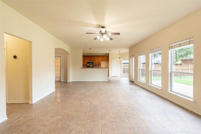 Building Photo - 4500 Carmel Mountain Dr