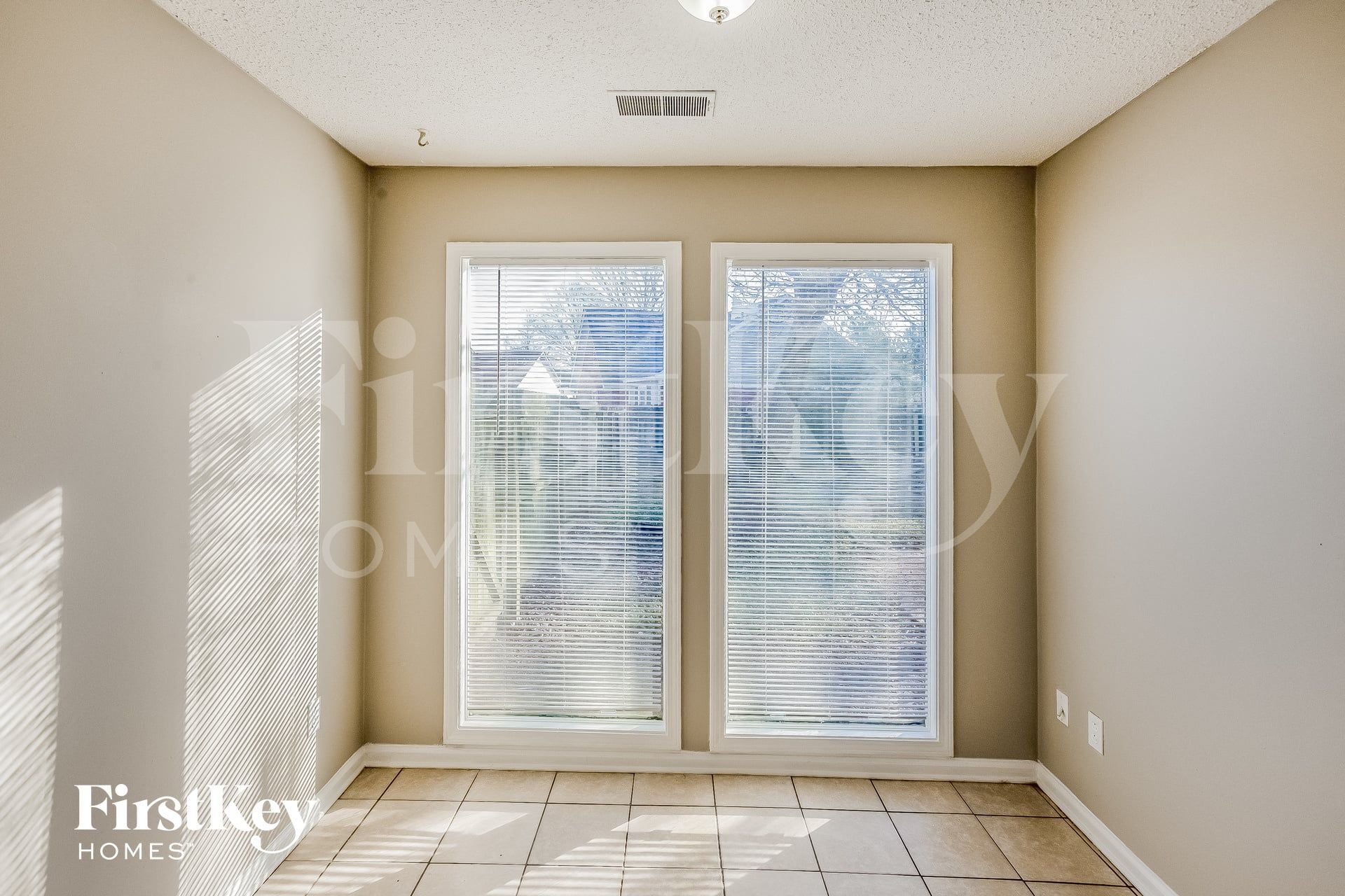 Building Photo - 4644 Winterpark Dr