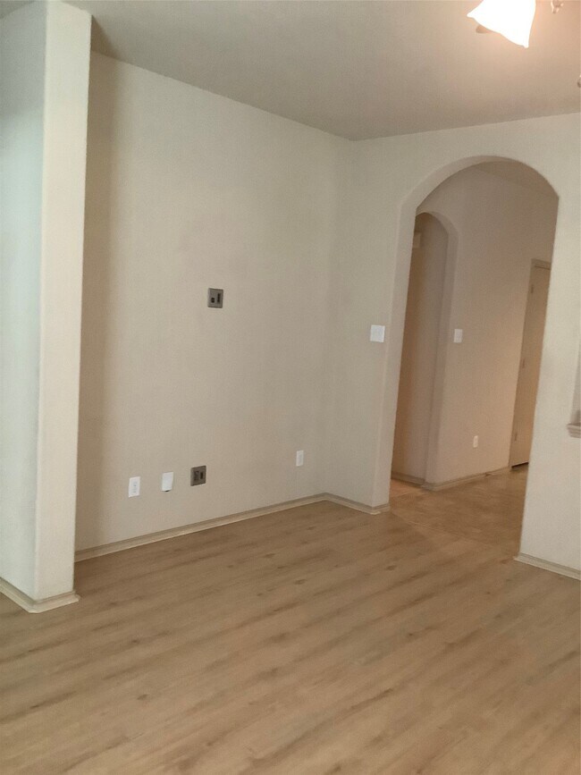 Building Photo - 5506 Rustling Gates Ln