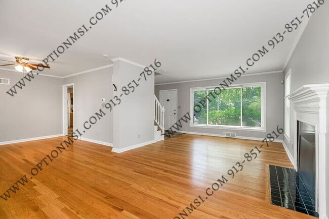 Building Photo - Incredible home in Romanelli Gardens!