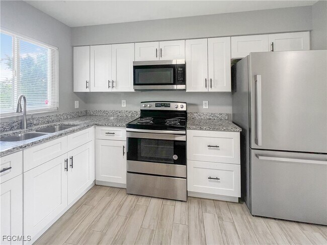 Building Photo - 123 Gordon Ave S