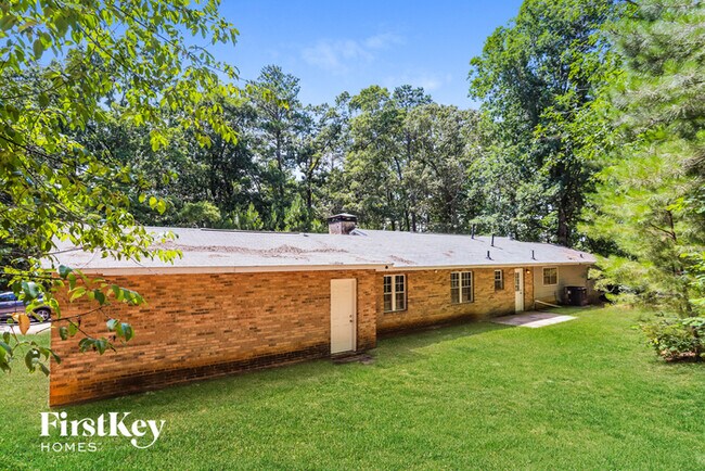 Building Photo - 6580 Short Rd