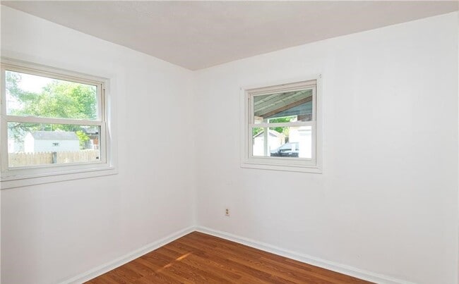 Building Photo - 57 Walbrook Ave