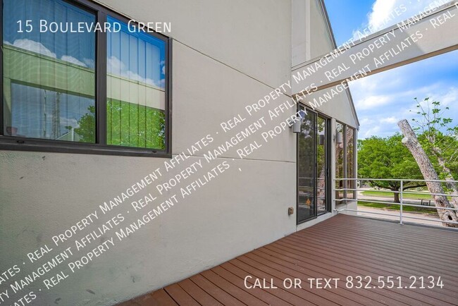 Building Photo - 15 Boulevard Green