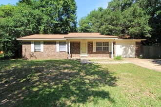 Building Photo - Updated 3BR/2BA Milton Ranch Home with Multiple Living Areas, Flex Space & Newly Updated Kitchen ...