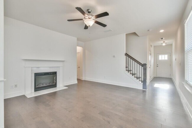 Building Photo - 126 Cannon Trce Dr