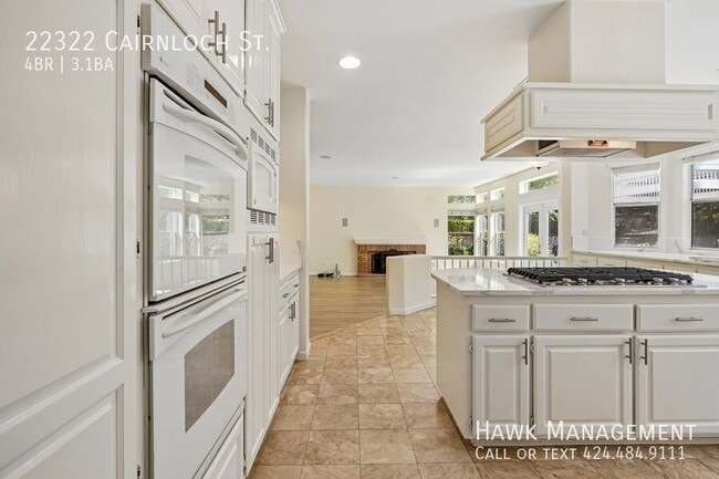 Building Photo - 22322 Cairnloch St