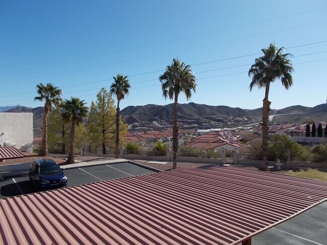 Building Photo - Two-story, 2-bedroom townhome ideally located in the heart of Boulder City