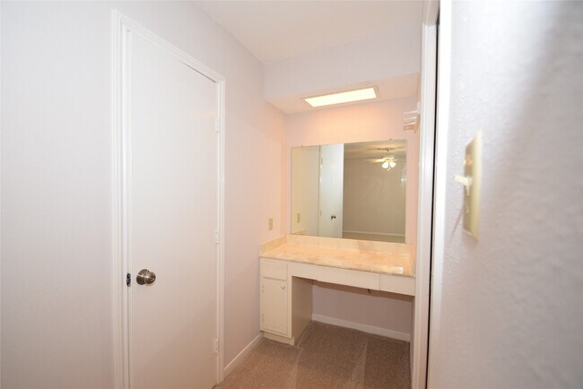 Building Photo - 14239 Misty Meadow Ln